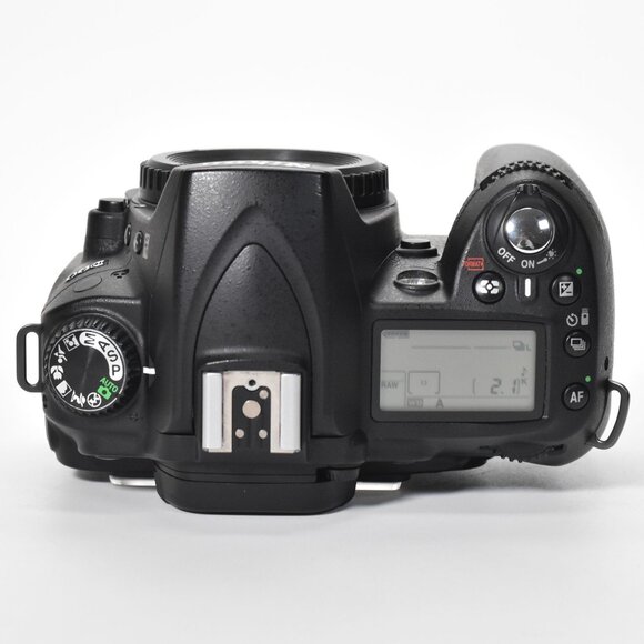 Nikon D90 SLR Digital Camera 12.3MP 18-55mm Lens HD Video 6737 Clicks 32GB SD - Picture 8 of 16